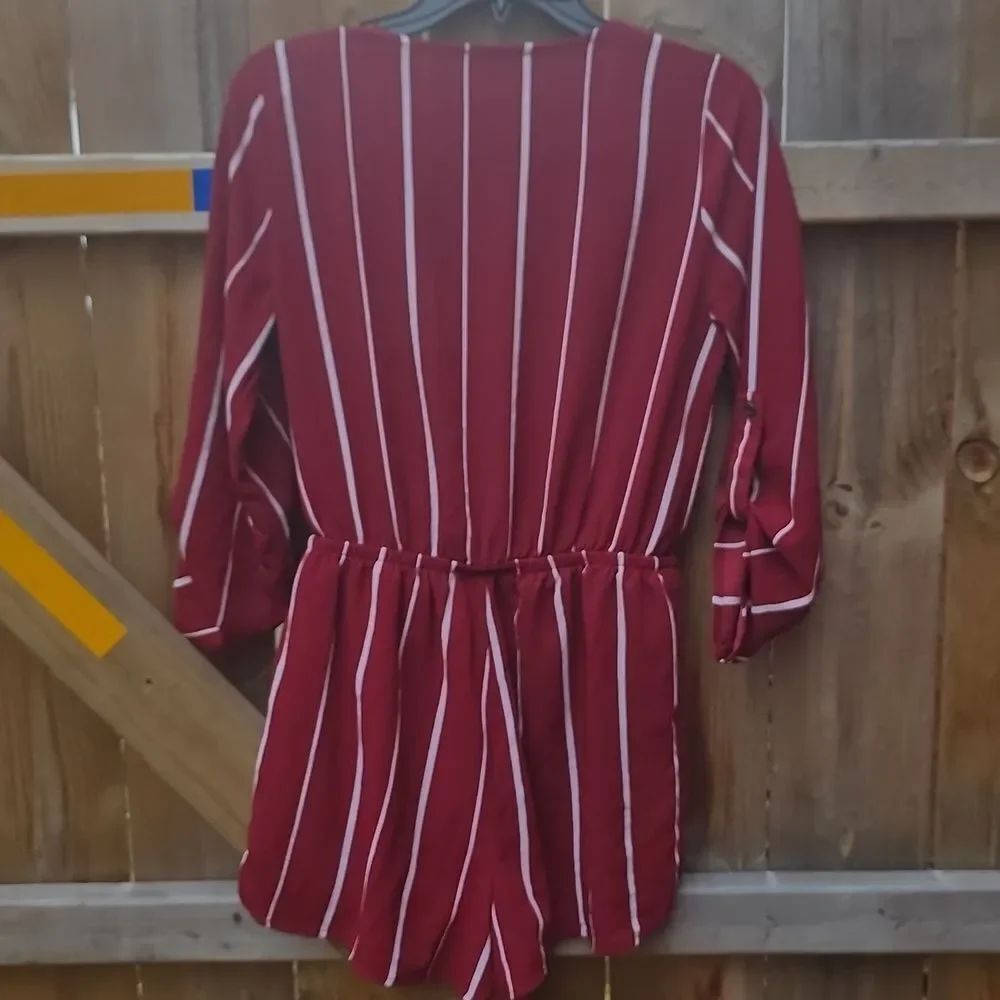 Striped Romper - Picture 4 of 5